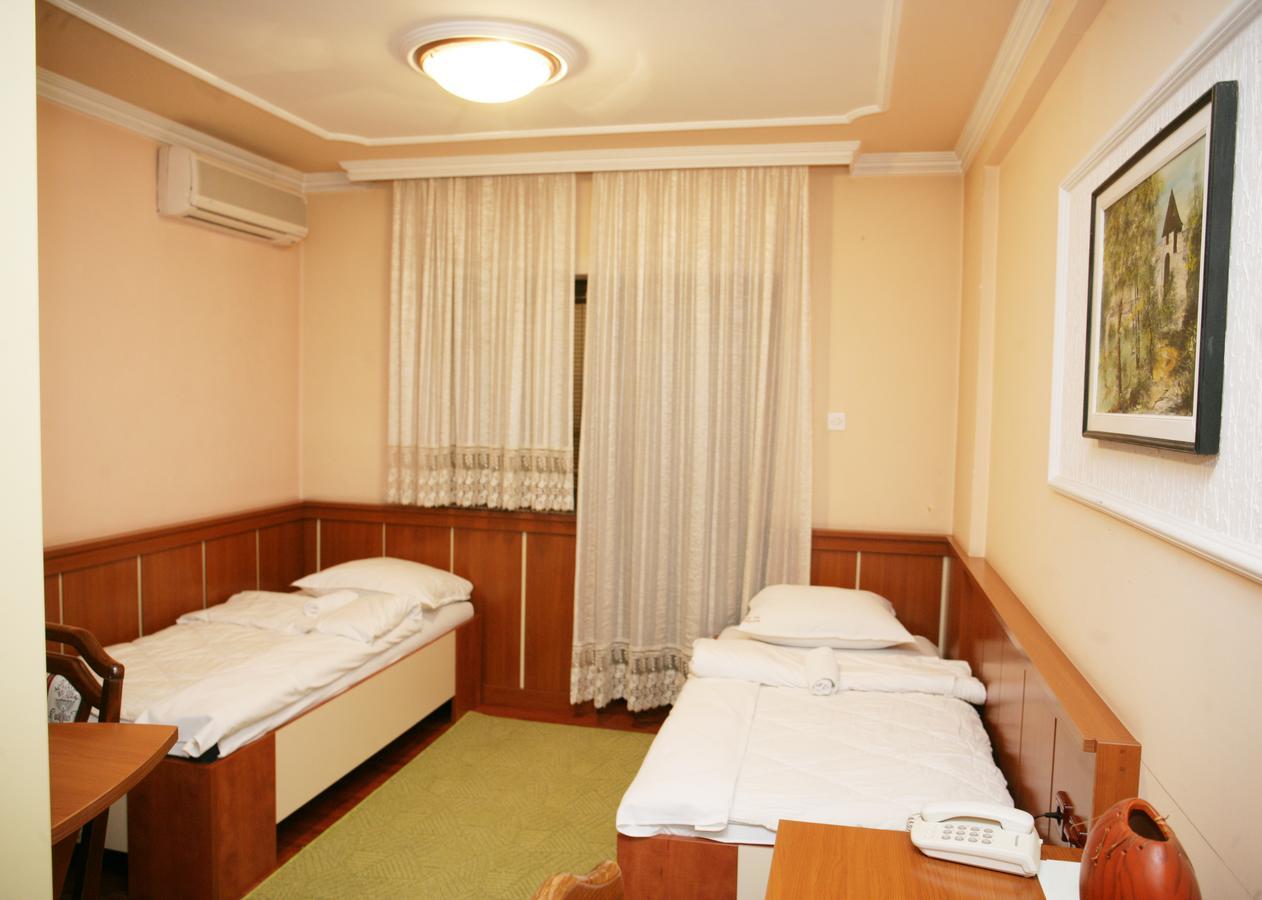 Motel Nana Banja Luka Exterior foto
