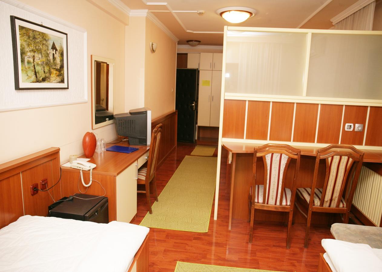 Motel Nana Banja Luka Exterior foto